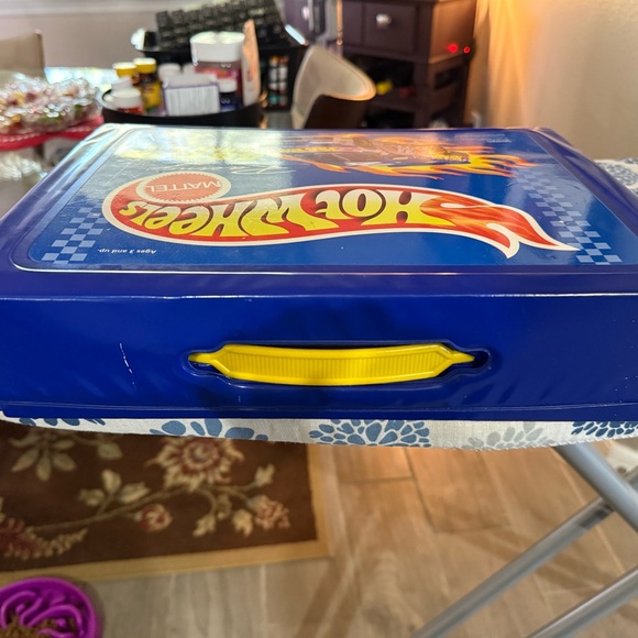 Hot Wheels Blue 48-Car Carry Case - Picture 5 of 7